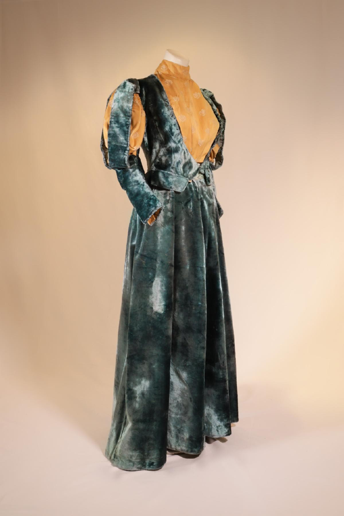 Clothing and Textiles: Edwardian Style Dress with Large Puffed Sleeves and  Narrow Skirt c. 1890s - New Canaan Museum and Historical Society