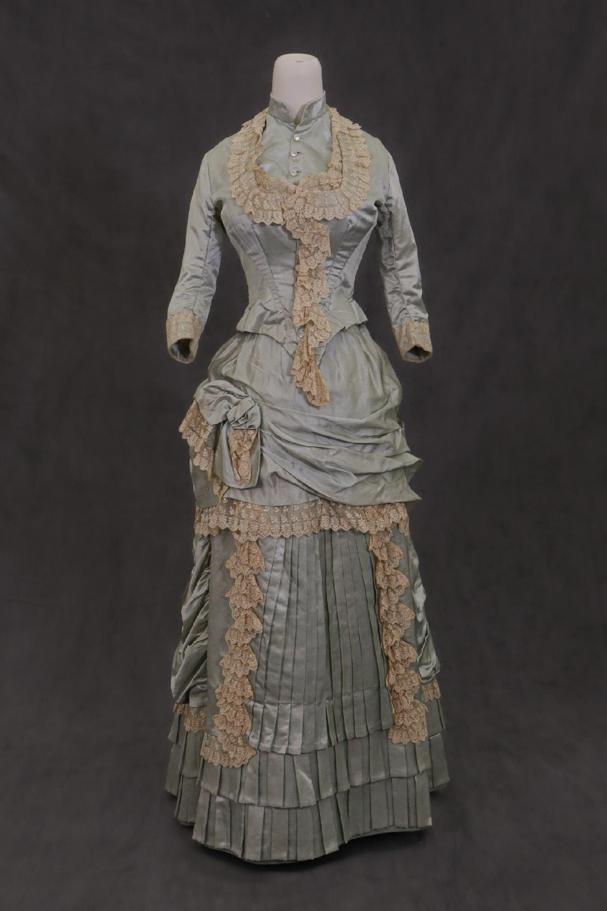 1870s Wedding Dresses