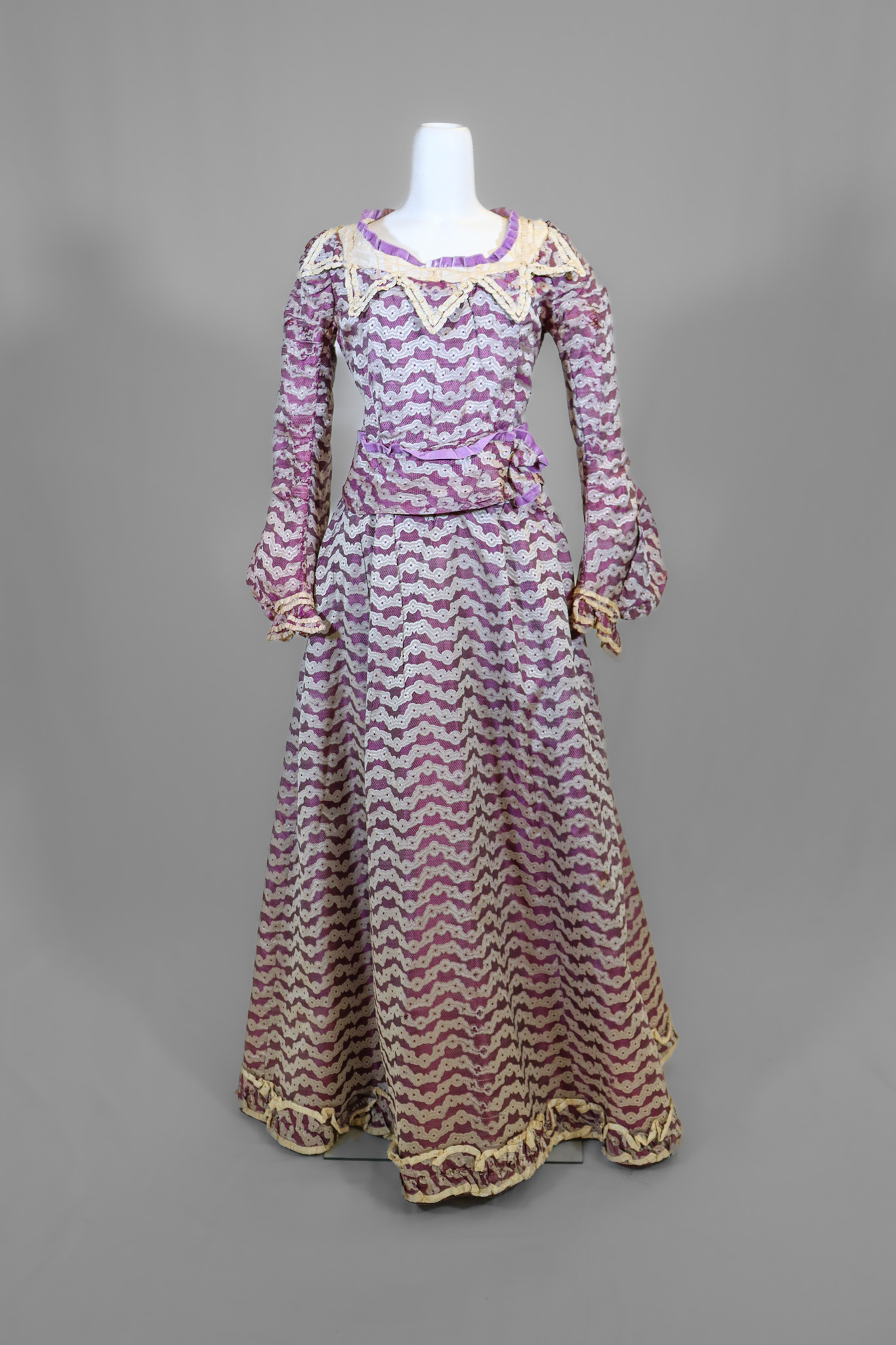 Clothing and Textiles: Blush Pink Evening Gown C. Early 1900s - New Canaan  Museum and Historical Society